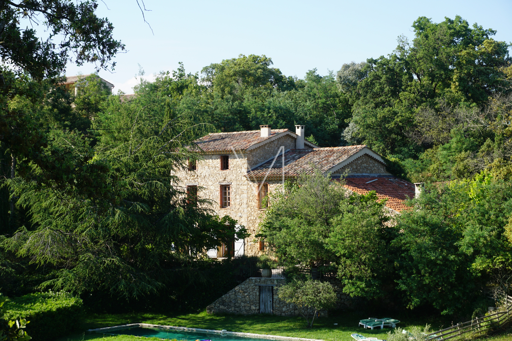 vente MAGNIFIQUE BASTIDE EN PIERRES SECHES M Real Estate